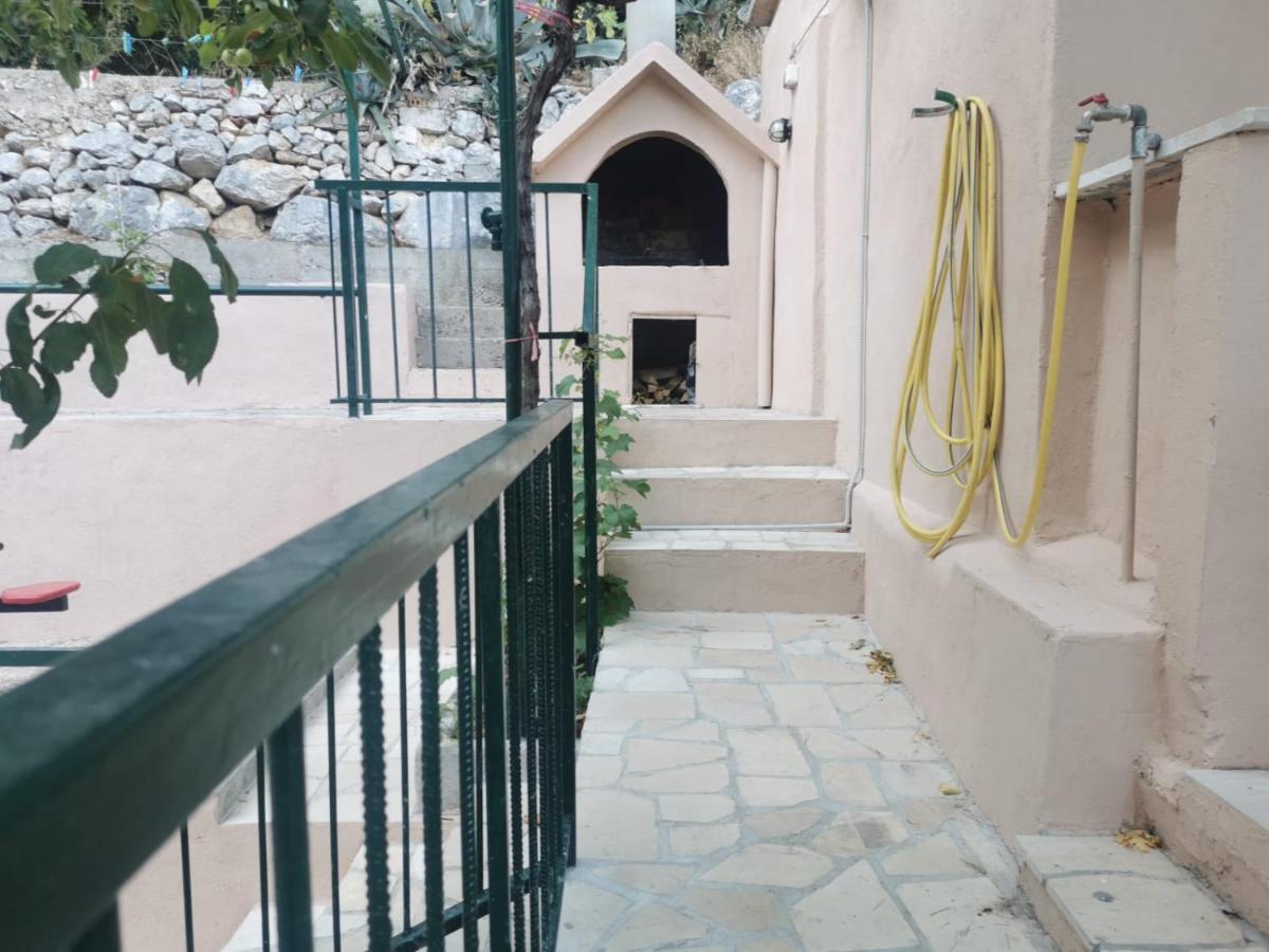 Big And Spacious Apartment In The Heart Of Omis Ngoại thất bức ảnh