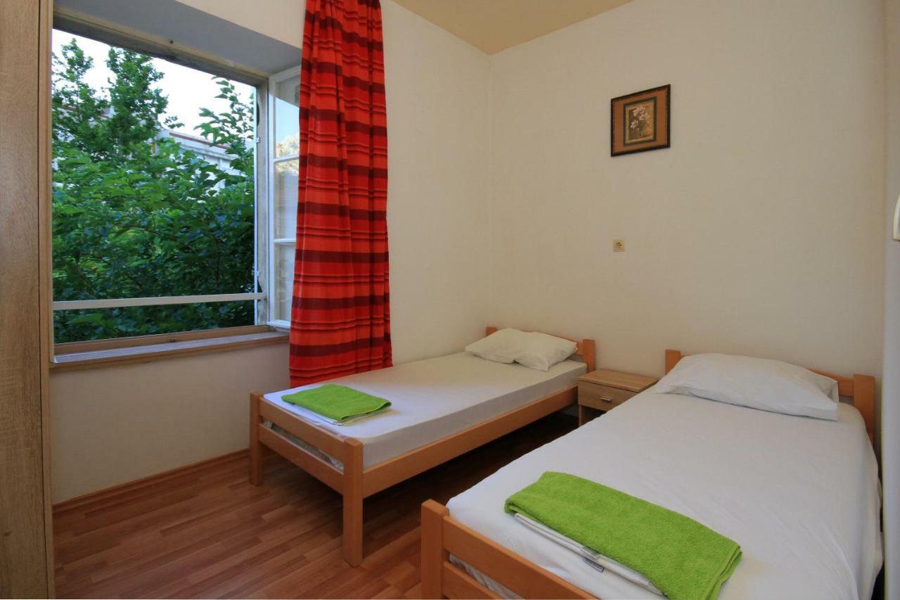 Big And Spacious Apartment In The Heart Of Omis Ngoại thất bức ảnh