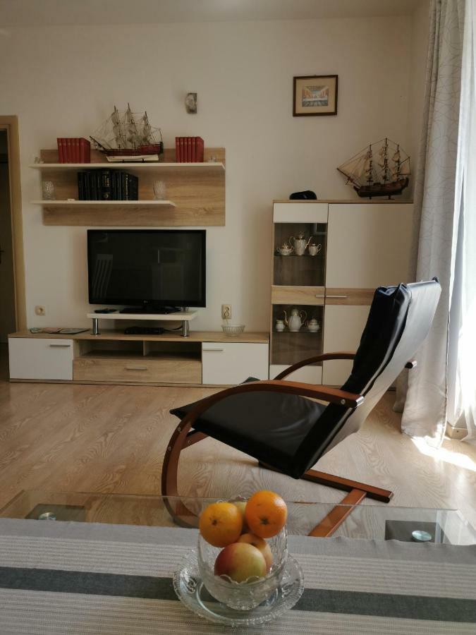 Big And Spacious Apartment In The Heart Of Omis Ngoại thất bức ảnh